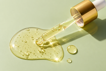 Load image into Gallery viewer, Ice & Dee Glow Serum