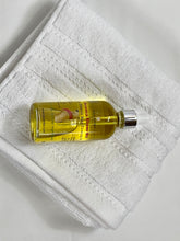 Lade das Bild in den Galerie-Viewer, Nakambe Xtra Powerful Butt enhancement Oil | Natural lift | Curvy Butt |