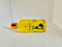 Lade das Bild in den Galerie-Viewer, Nakambe AfroCurves Maca Root Oil |100ml| For Butt Enlargement
