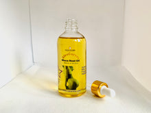 Lade das Bild in den Galerie-Viewer, Nakambe AfroCurves Maca Root Oil |100ml| For Butt Enlargement
