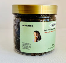 Lade das Bild in den Galerie-Viewer, Nakambe Black soap with Snow White 250g
