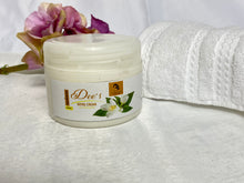 Charger l&#39;image dans la galerie, Dee&#39;s Royal Cream ||A Natural cream to maintain skin shade || 300ml
