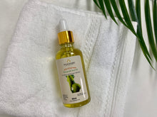 Lade das Bild in den Galerie-Viewer, Akpi Oil for Butt Enlargement 100ml+Fenugreek Oil for breast Firming 50ml Bundle
