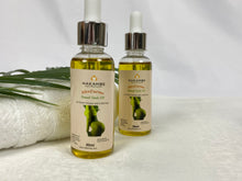 Lade das Bild in den Galerie-Viewer, Nakambe AfroCurves fenugreek oil for butt lifting and firming 50ml.
